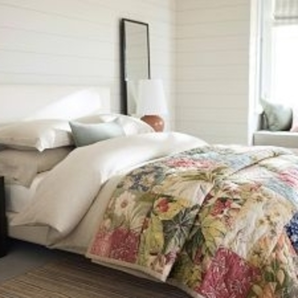 Pottery Barn Tropical Patchwork Quilt with Green and Red